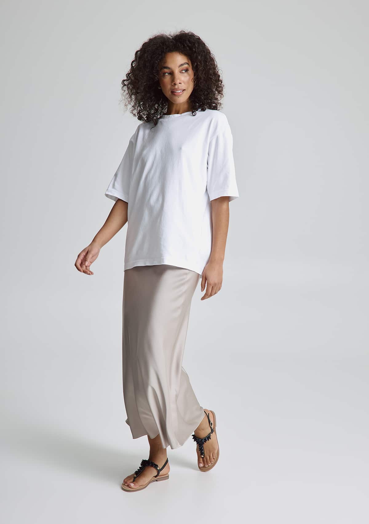 Majestic Moon - Black