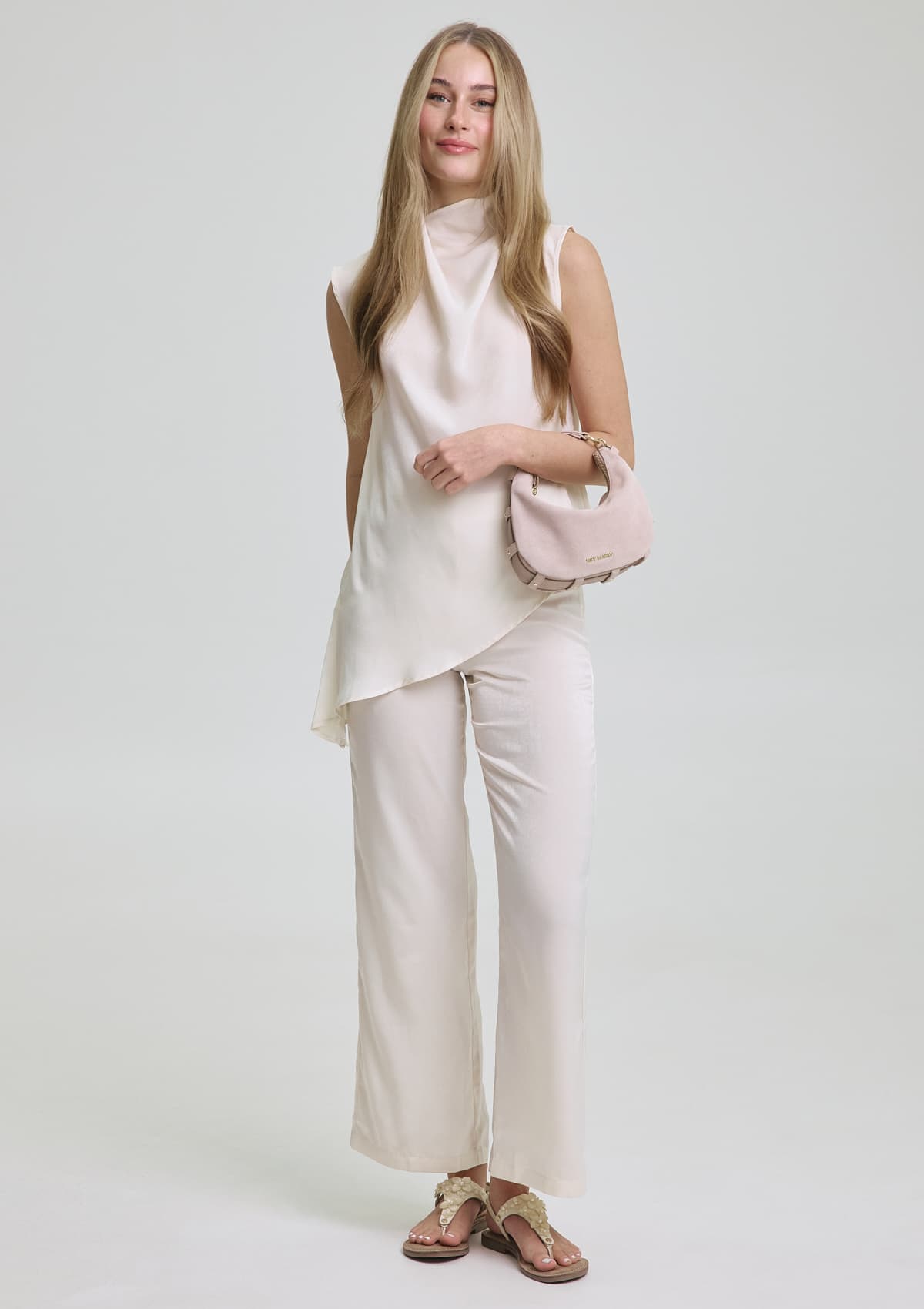 Produktabbildung auf neutralem Hintergrund des Produktes Sunlight Bloom in der Farbe Comfort Crema