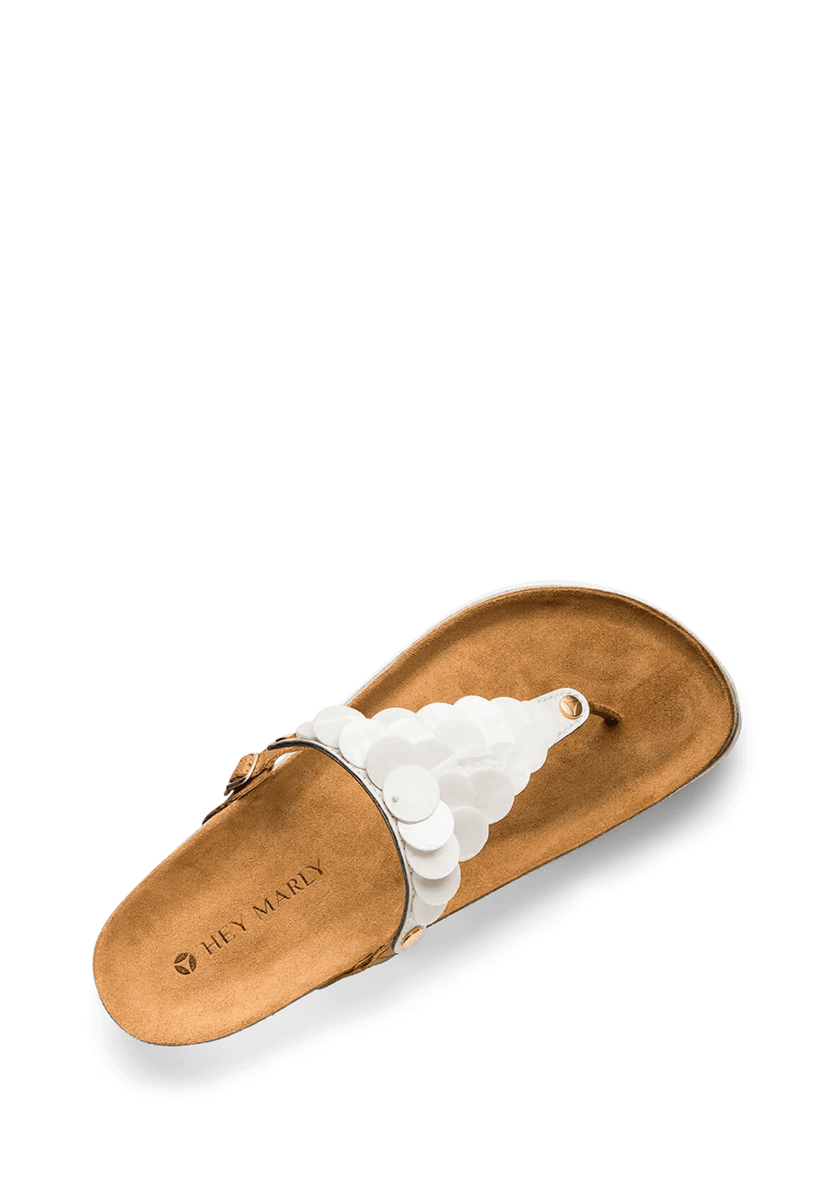 Seitenansicht auf neutralem Hintergrund des Produktes Shiny Plate in der Farbe Casual Cork Cognac