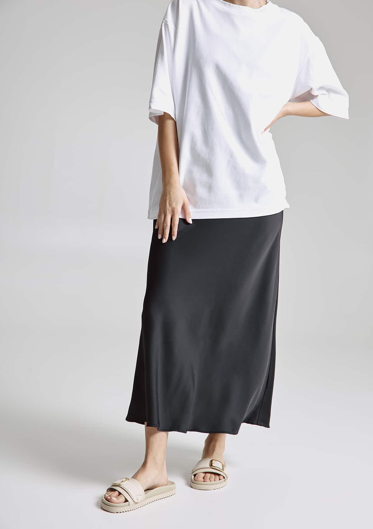 Produktabbildung auf neutralem Hintergrund des Produktes City Gloss in der Farbe Casual Clean Crema