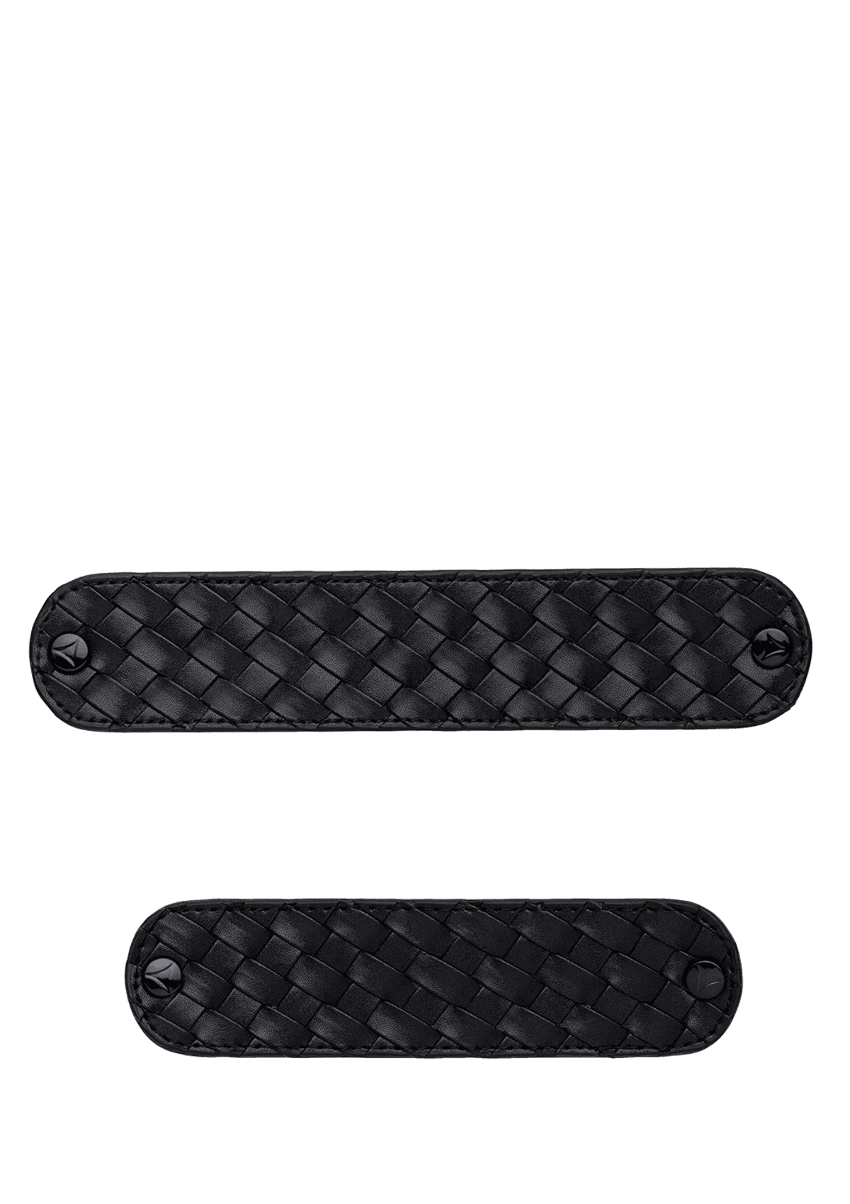 Frontalansicht auf neutralem Hintergrund des Produktes Urban Twist in der Farbe Black