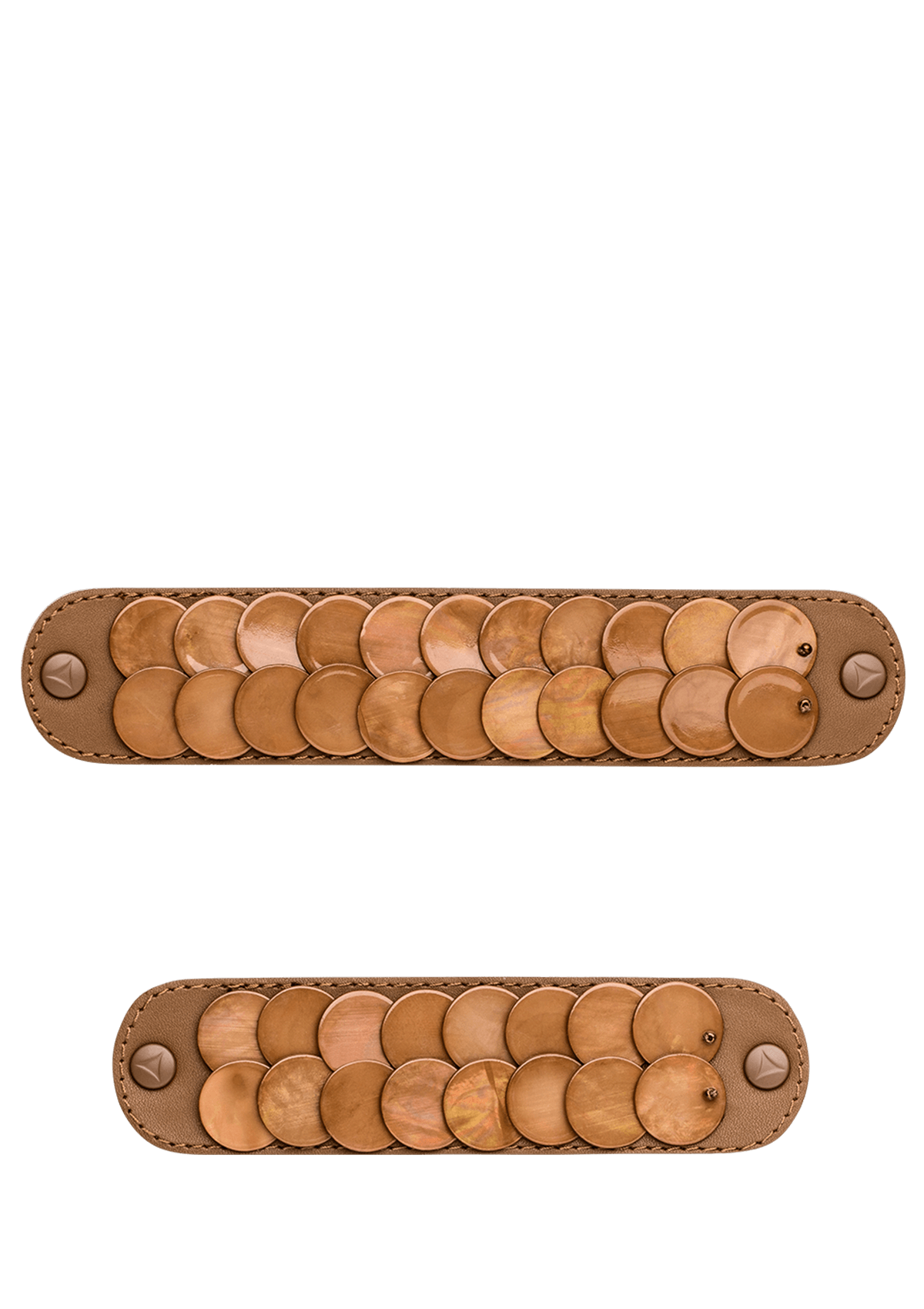 Produktabbildung auf neutralem Hintergrund des Produktes Shiny Plate in der Farbe Cognac