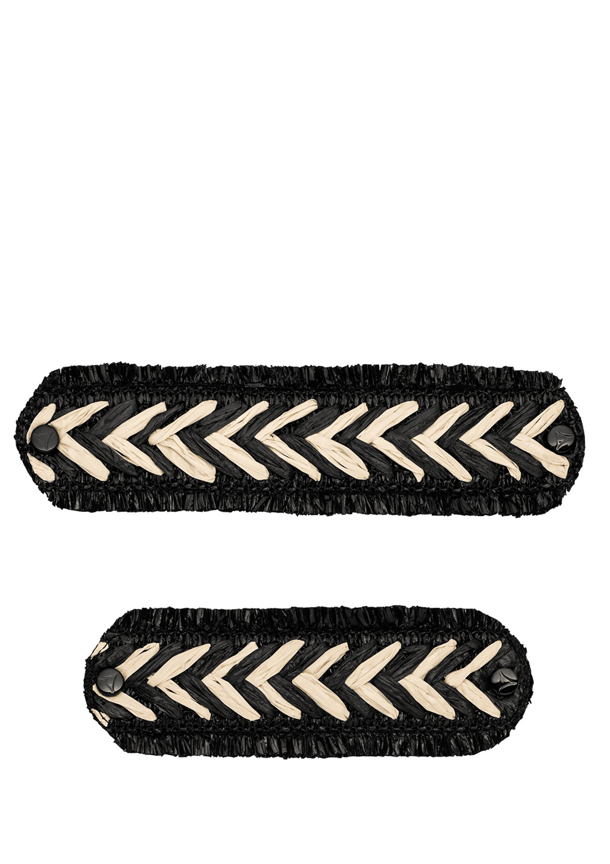 Frontalansicht auf neutralem Hintergrund des Produktes Beach Lines in der Farbe Black
