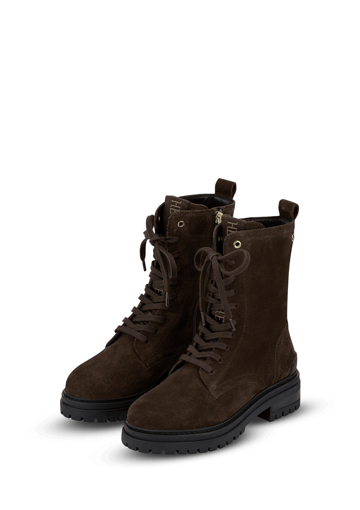 Produktabbildung auf neutralem Hintergrund des Produktes Signature Boot Suede in der Farbe Coffee