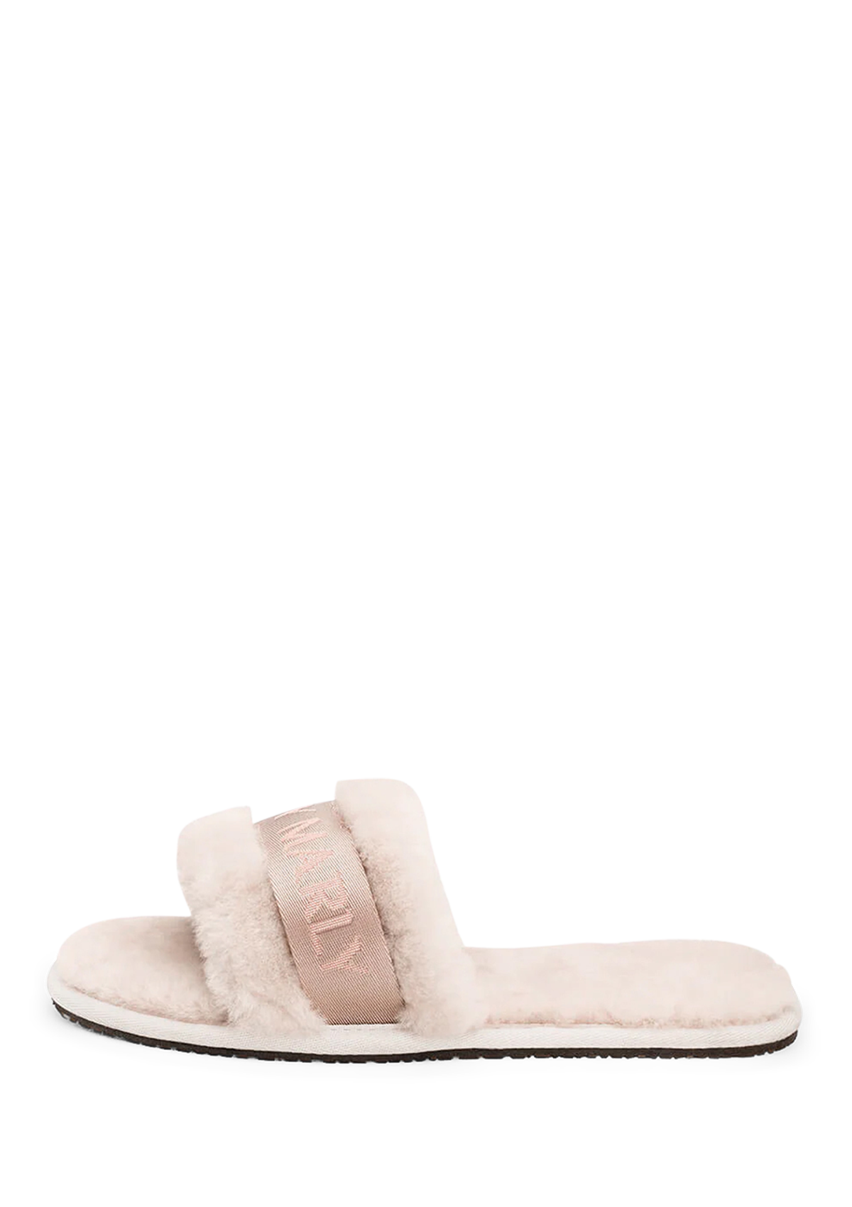 Seitenansicht auf neutralem Hintergrund des Produktes Slipper Signature in der Farbe Nude