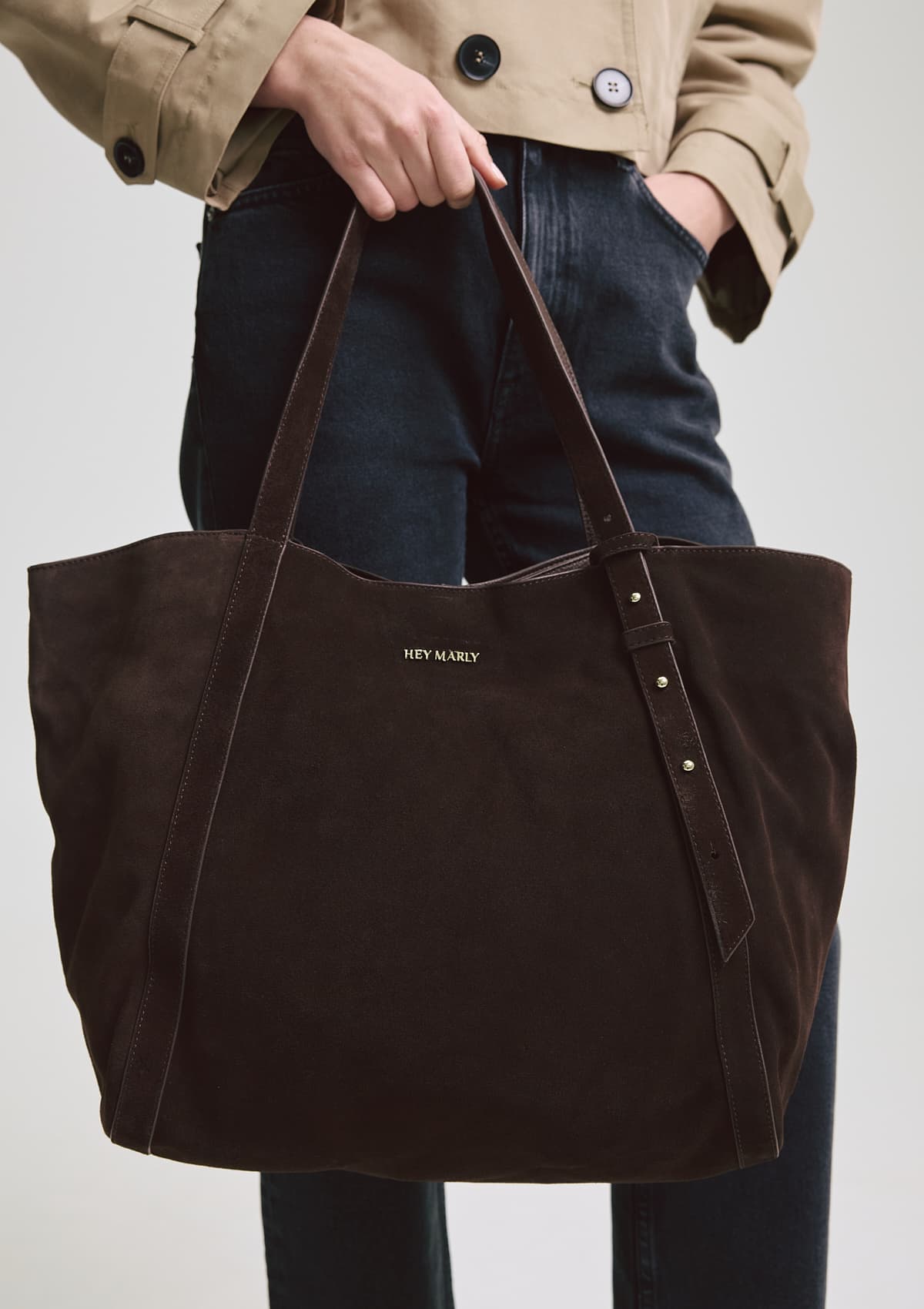 Pretty Wonder Suede - Coffee