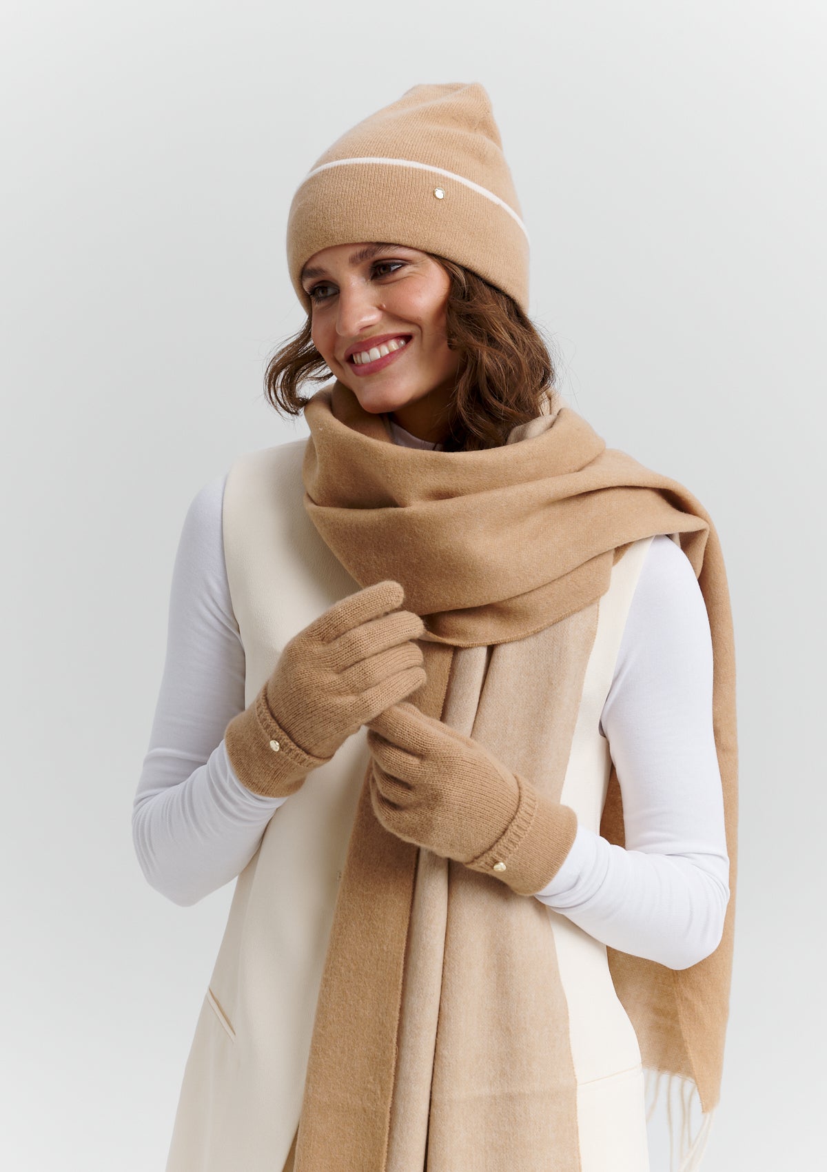 Classic Gloves - Sand