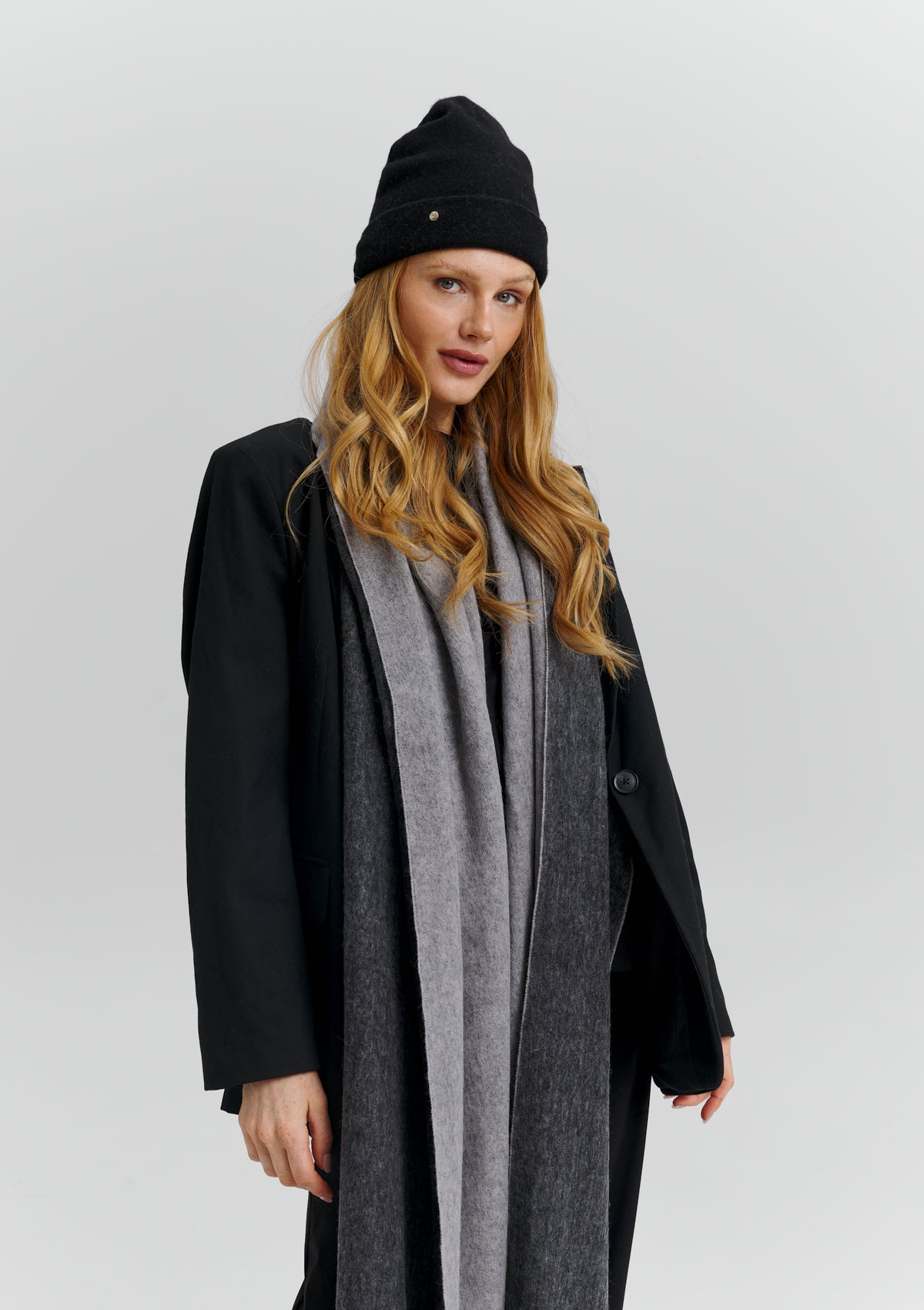 Classic Beanie - Black-Greige