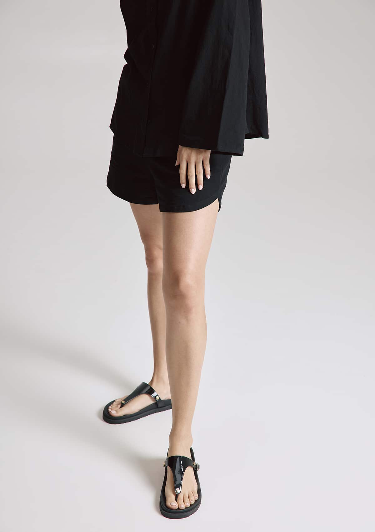 City Gloss - Casual Clean Black