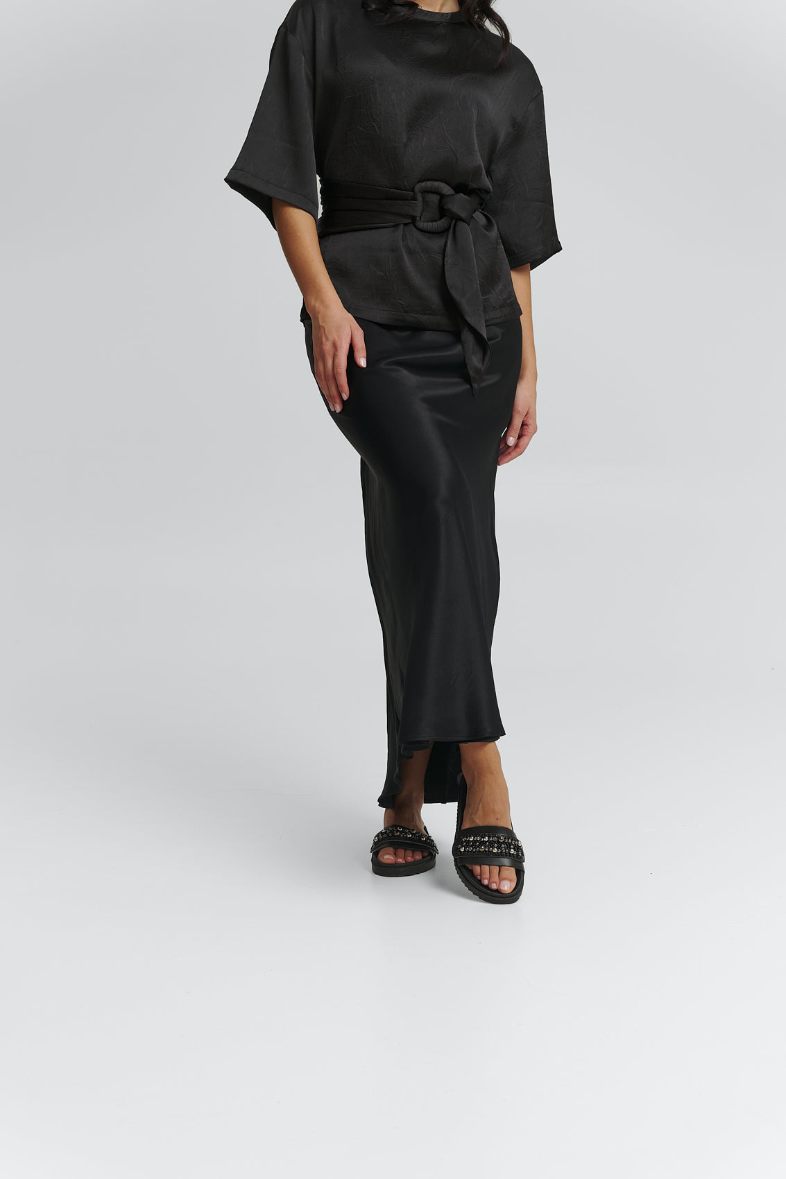Precious Pearl - Casual Clean Black