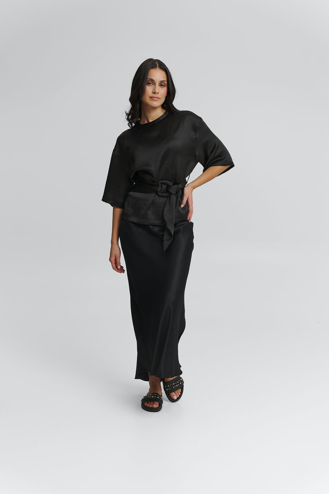 Precious Pearl - Casual Clean Black