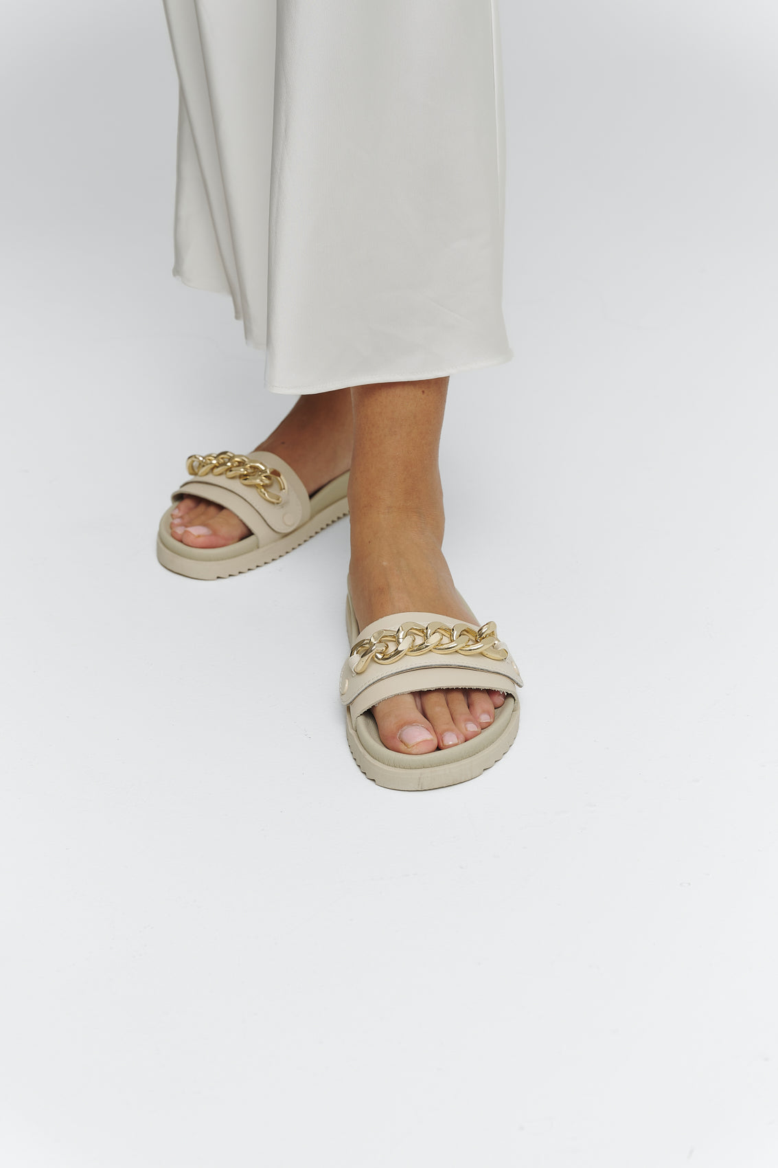 Gold Chain - Casual Clean Crema