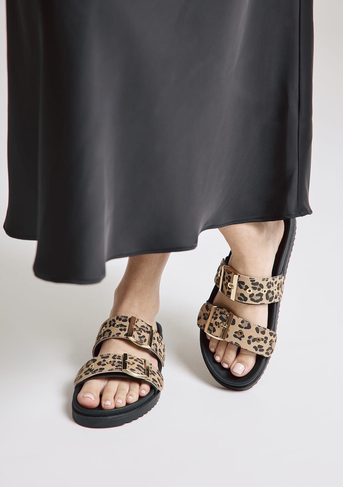 Animal Print - Casual Clean Black