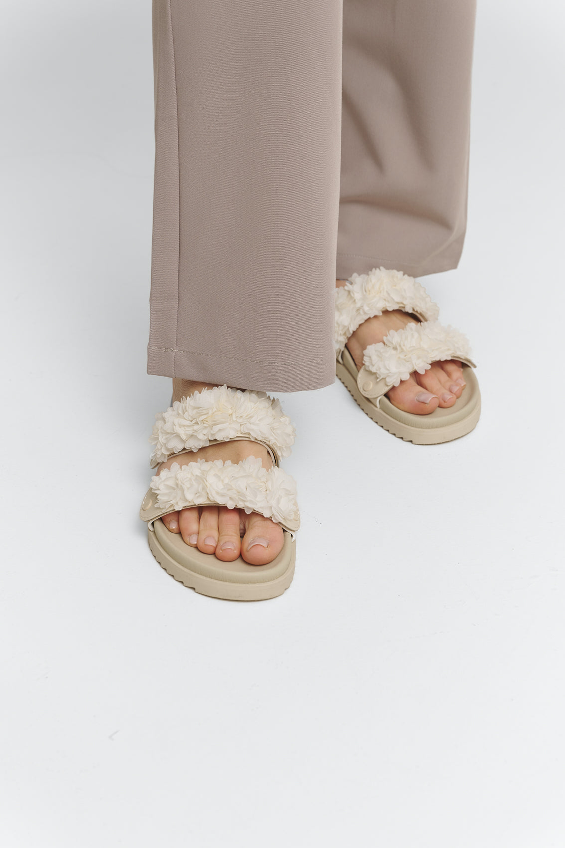 Soft Flower - Casual Clean Crema