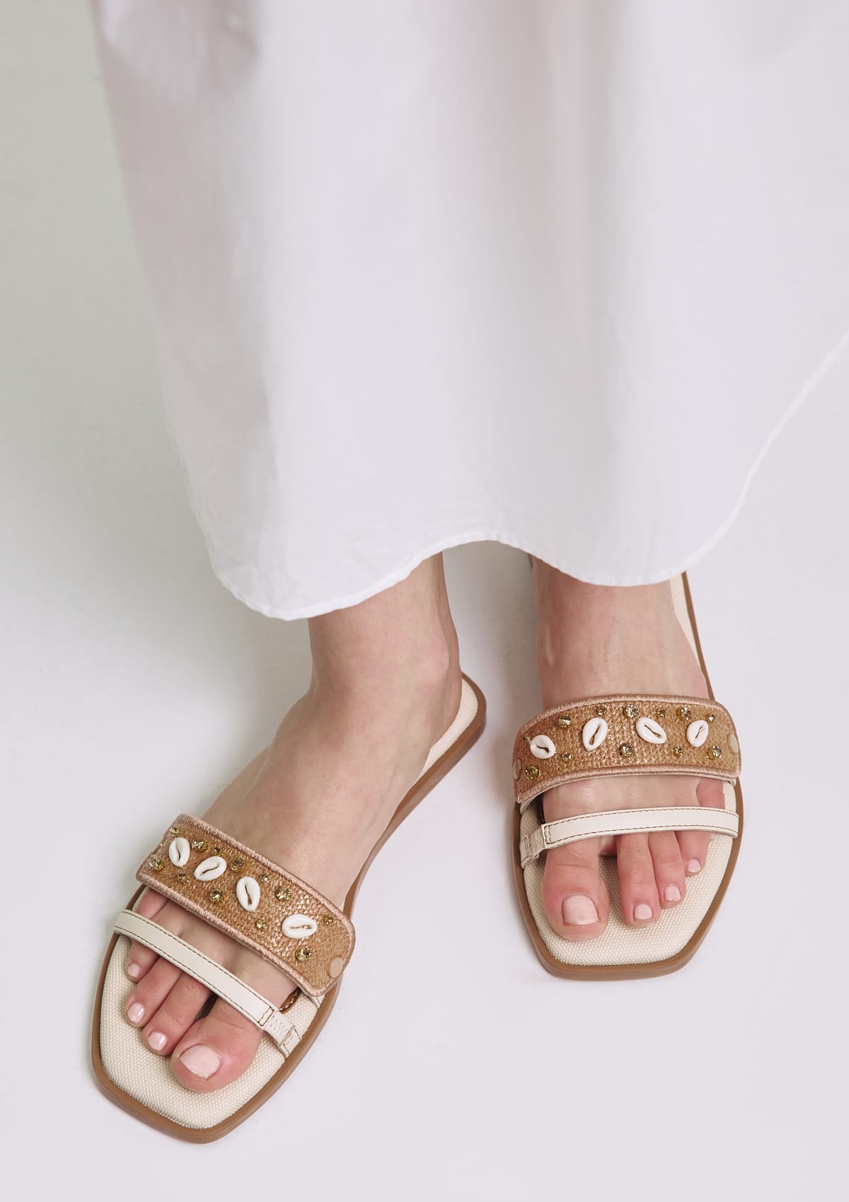 Produktabbildung auf neutralem Hintergrund des Produktes Boho Beach in der Farbe Cognac