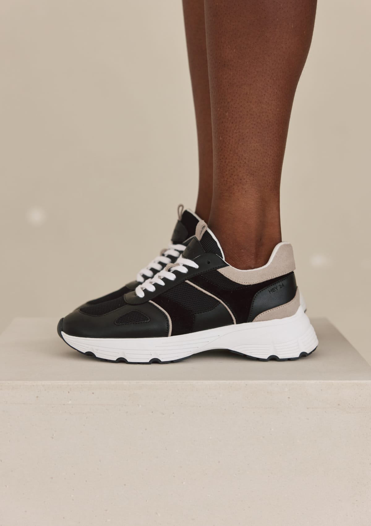 Team Runner24 - Black/Greige