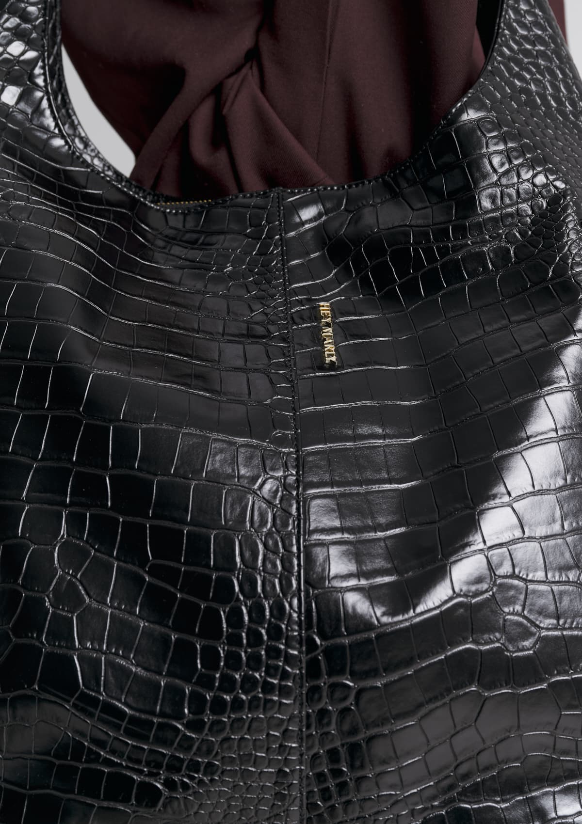 Produktabbildung auf neutralem Hintergrund des Produktes Alltime Lover Croco in der Farbe Black