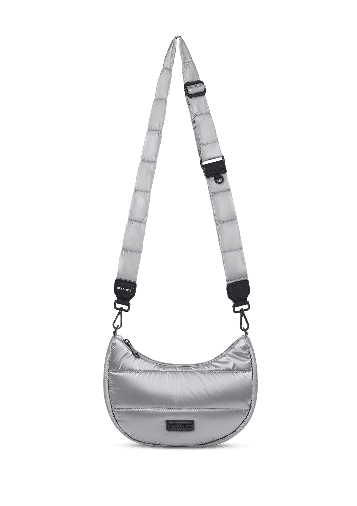 Seitenansicht auf neutralem Hintergrund des Produktes Puffy Nylon Strap Blaze in der Farbe Silver