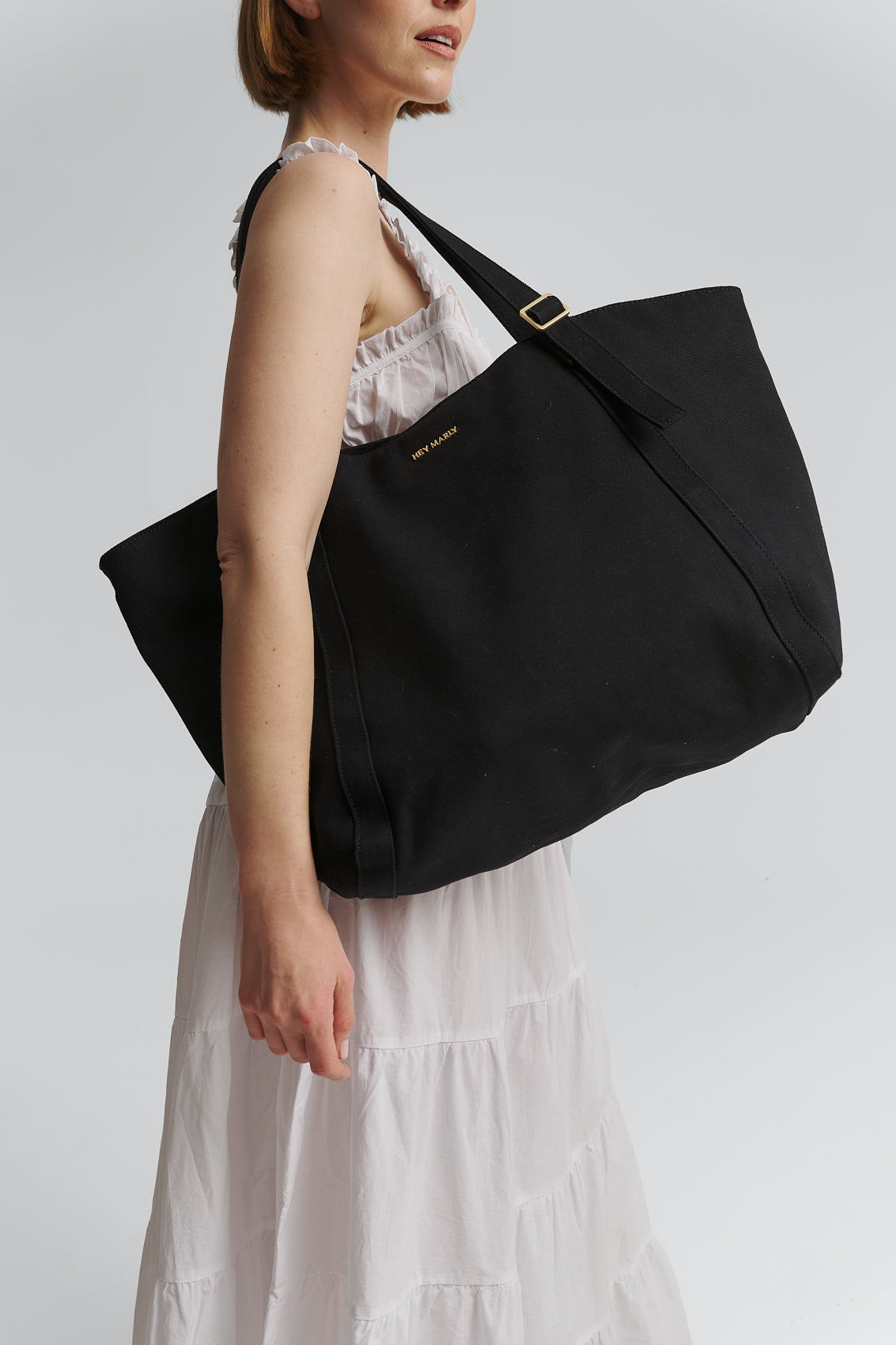 Pretty Wonder Canvas L - Black