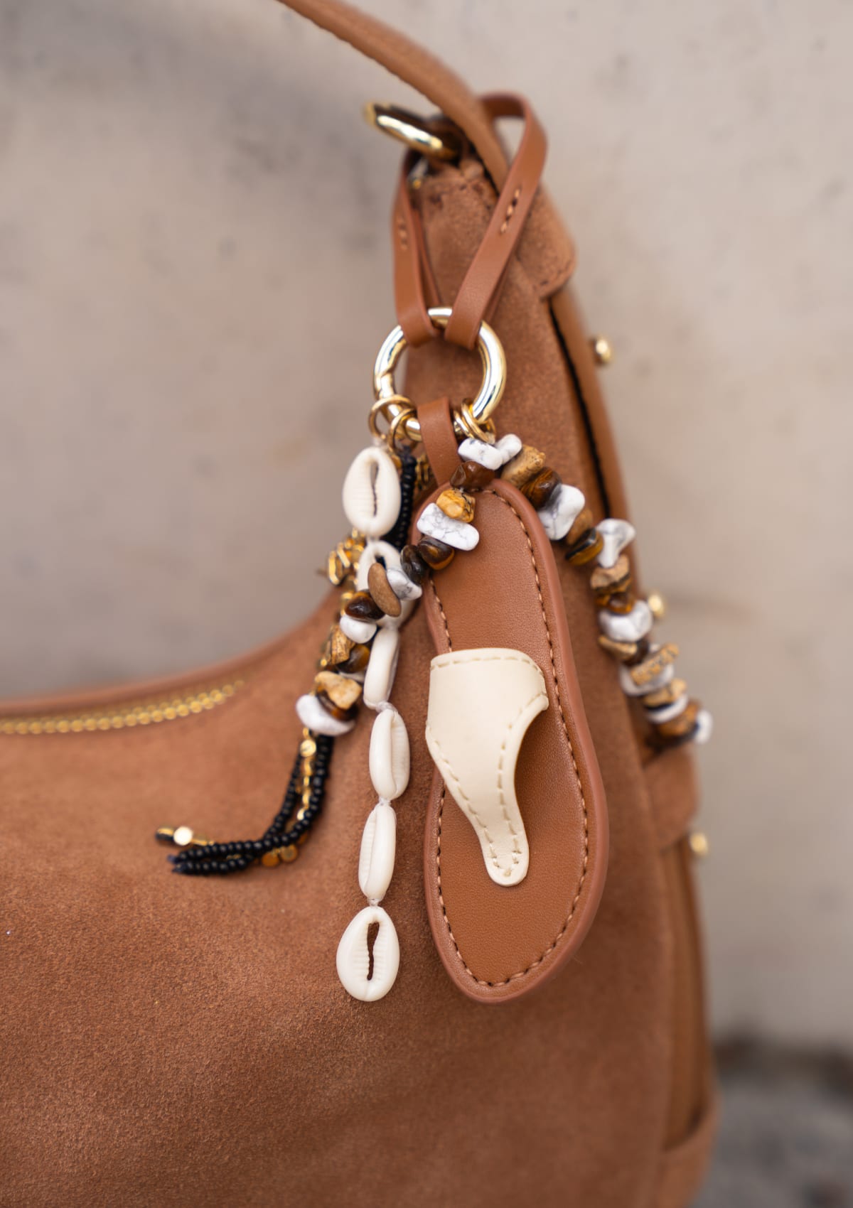 Sandal Charm - Crema-Black-Cognac